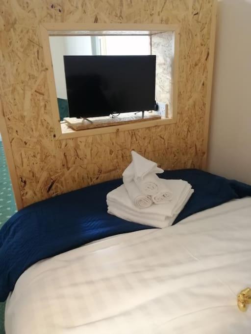 Cosy City Apartment คอร์ก ภายนอก รูปภาพ