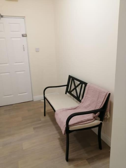 Cosy City Apartment คอร์ก ภายนอก รูปภาพ