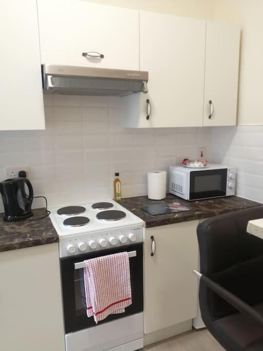 Cosy City Apartment คอร์ก ภายนอก รูปภาพ